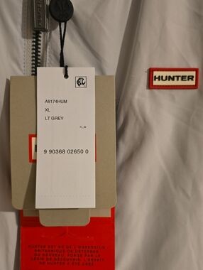 Hunter Men Moorgate Bomber Jacket Light Grey Raincoat with Red Logo Trim